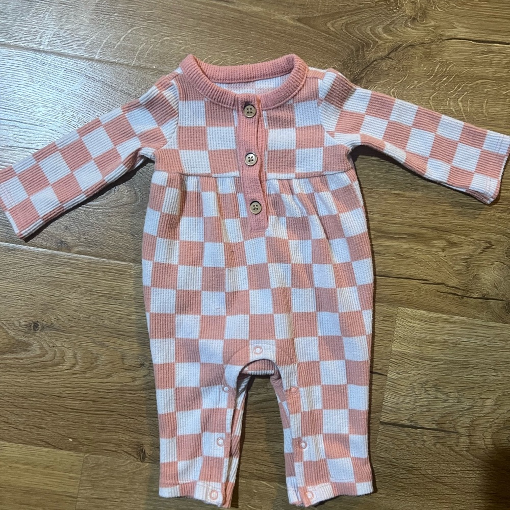 One piece checkered